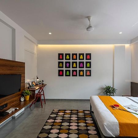 The Cult Stay Solapur Bagian luar foto