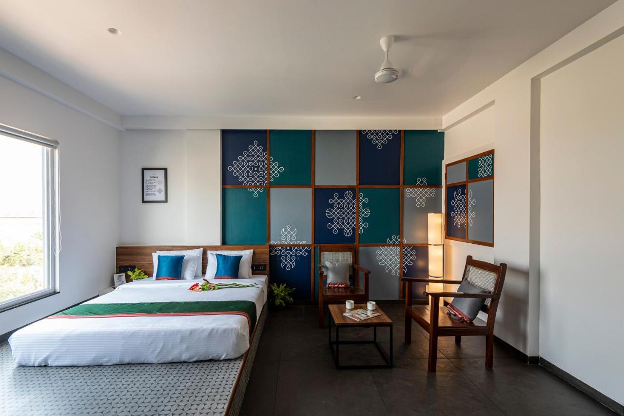 The Cult Stay Solapur Bagian luar foto