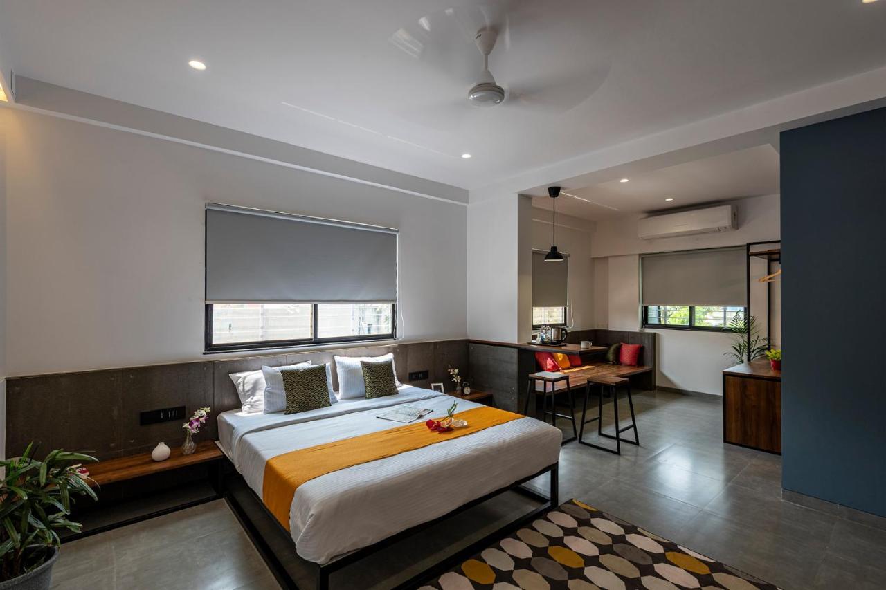 The Cult Stay Solapur Bagian luar foto