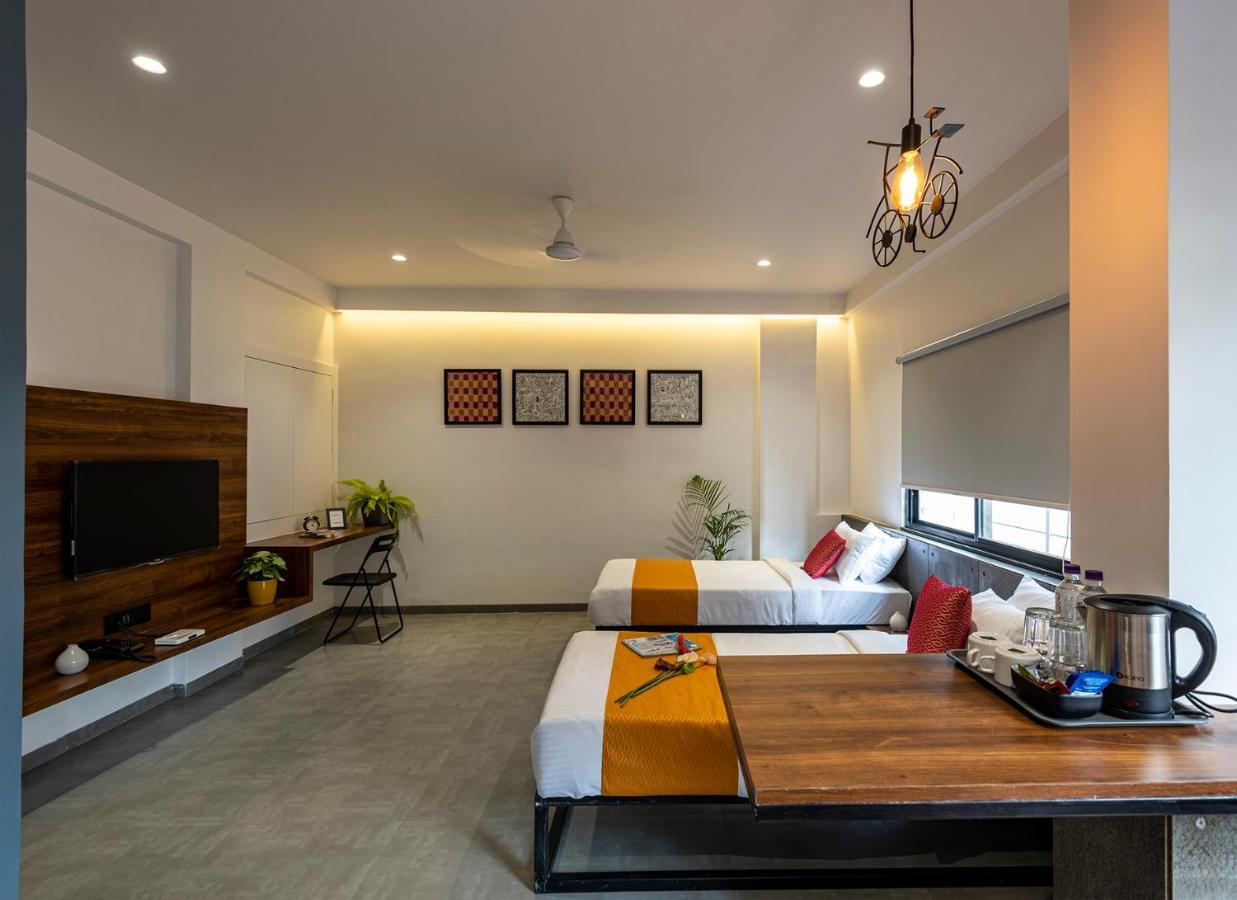 The Cult Stay Solapur Bagian luar foto